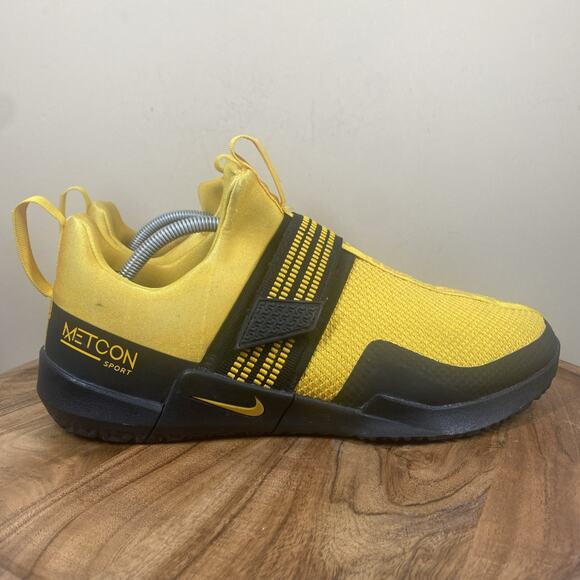 Nike Metcon Sport TB University Gold Mens Black Yellow Size 12